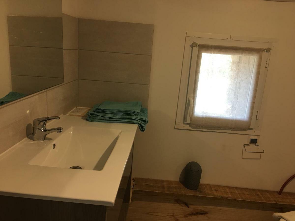 Chambres D'Hotes "La Source" Mareuil-sur-Lay Bagian luar foto